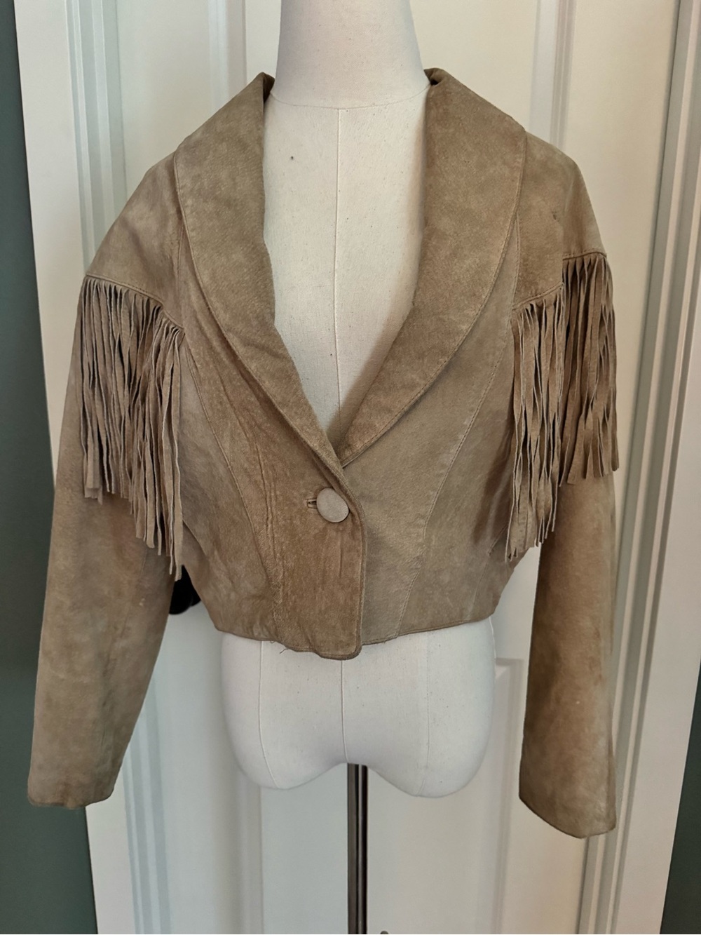 Womenβs 1980βs Taupe Suede Fringe Cropped Jacket